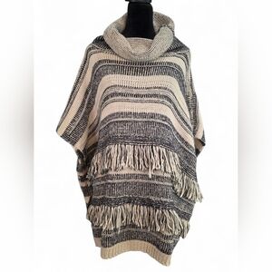 Linda Anderson Fringe Knit Poncho Sweater One Size Black Cream Boho Cozy Fall